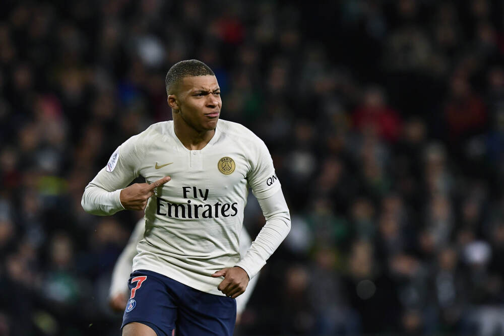 大模型竞赛依然焦灼，Kimi杨植麟秀出100亿的肌肉